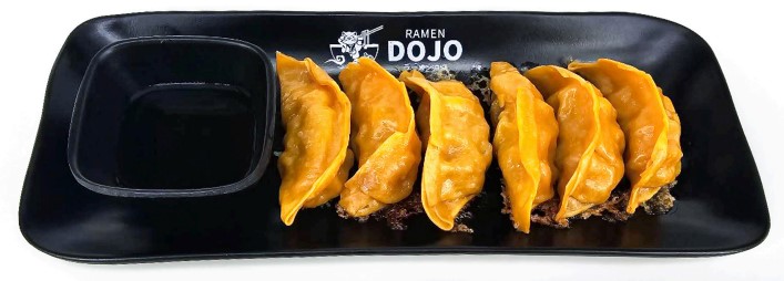 GYOZAS DE POLLO Y MAÍZ /
CHICKEN AND CORN GYOZAS