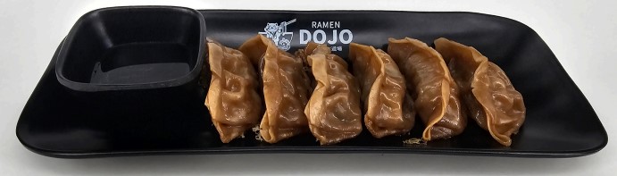 GYOZAS DE TERNERA Y CEBOLLA /
BEEF AND ONION GYOZAS