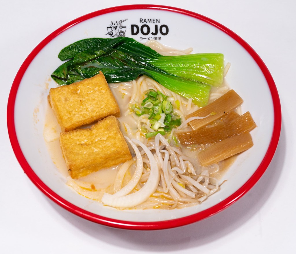 FIDEOS DE TOFU FRITO / FRIED TOFU NOODLES